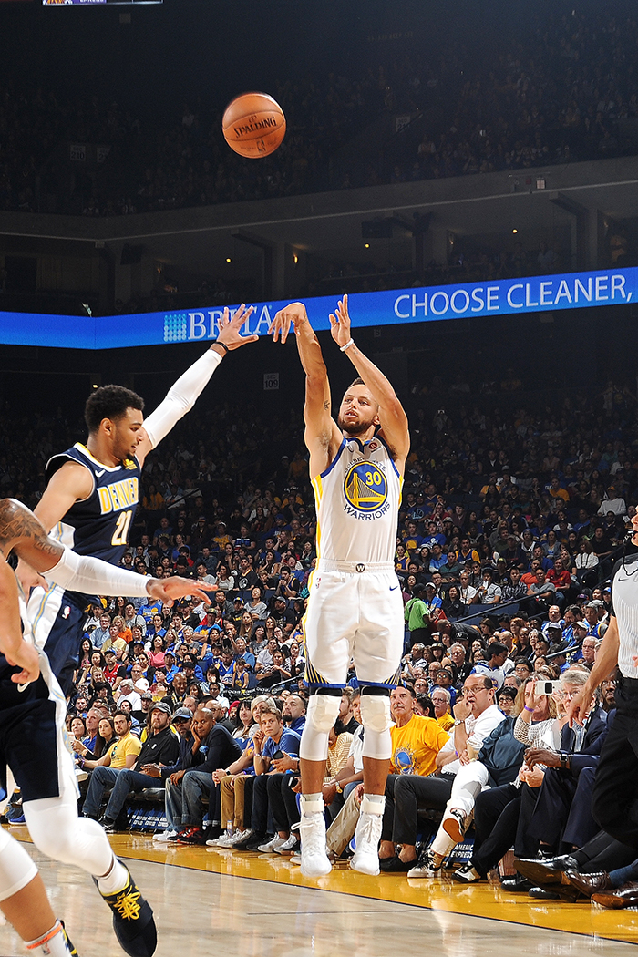 包含丹佛掘金内部会议纪要流出：冲刺阶段手感冰凉；CBA常规赛使命明确；数据趋势出现新变化的词条