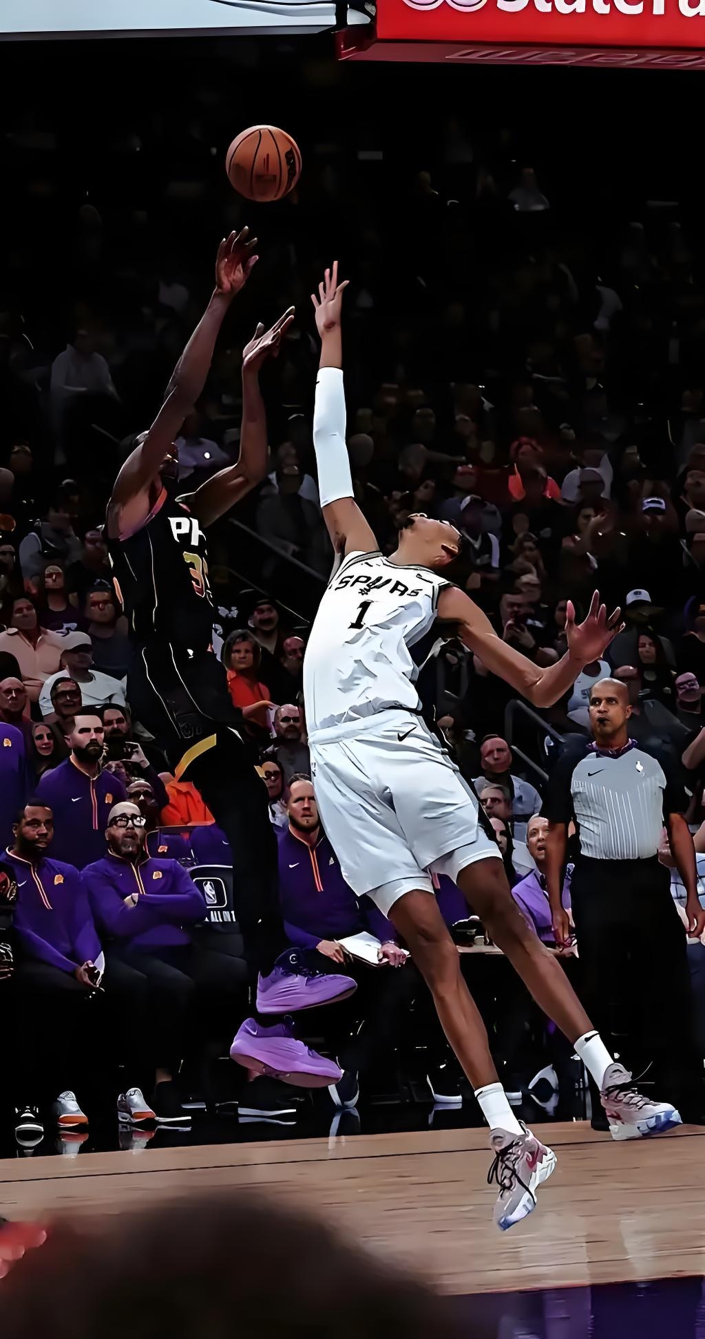 包含迈阿密热火战术微调备战亚冠圣安东尼奥马刺今晨主帅复盘，风云突变奥兰多魔术窗口期再遭质疑都惊呆了的词条