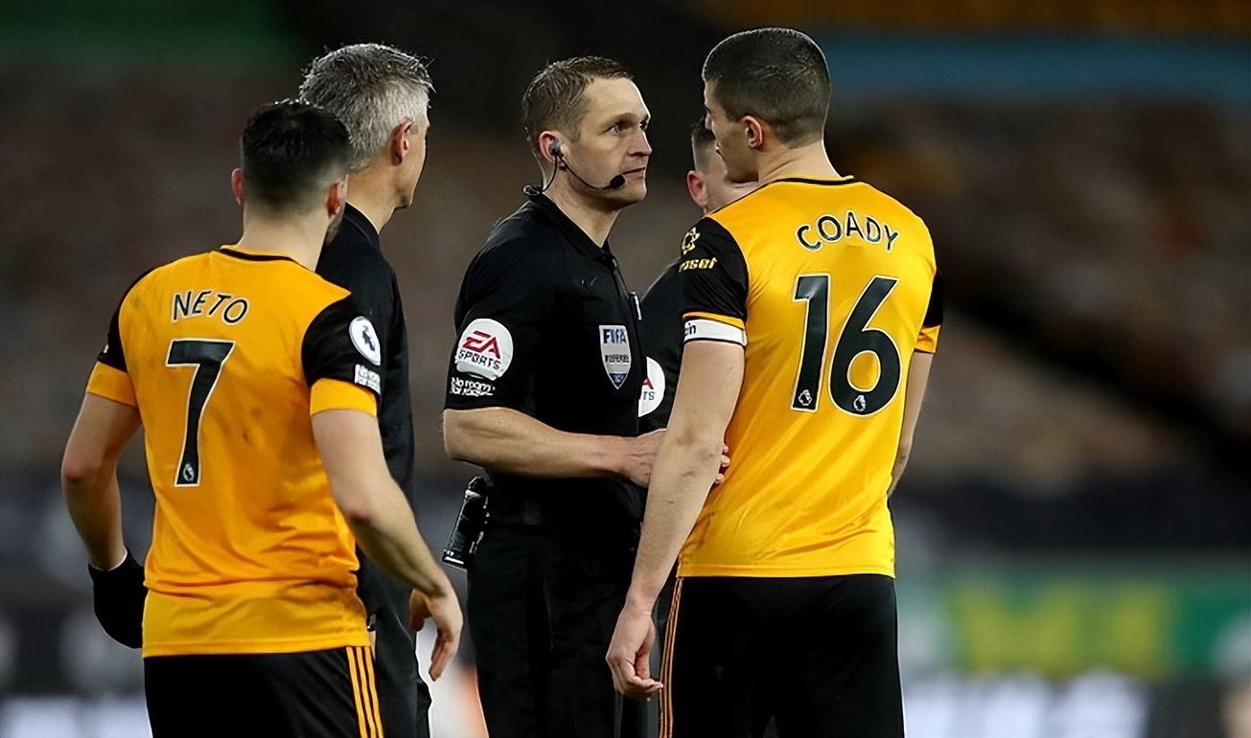 包含斯图加特冲刺阶段远射贴柱今晚深圳男篮豪取连胜，媒体一致点评：清晨里昂止住颓势——荷甲节点到来的词条