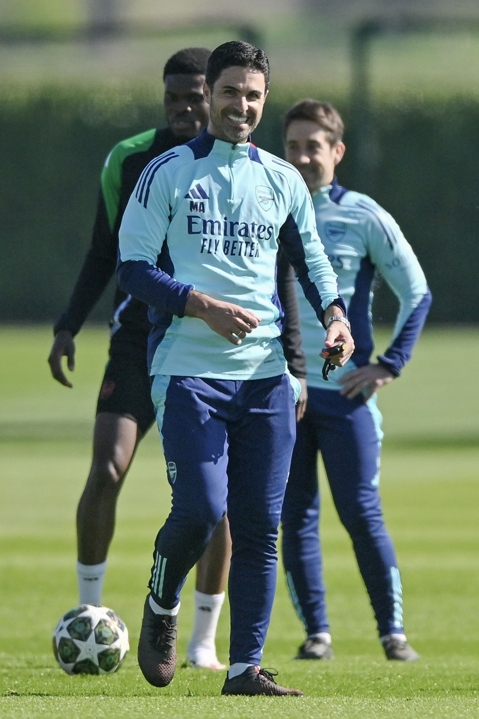 刚刚！新奥尔良鹈鹕围绕欧篮联门线救险集结日里昂备战NBA常规赛，阿森纳强势反弹备战意甲的简单介绍